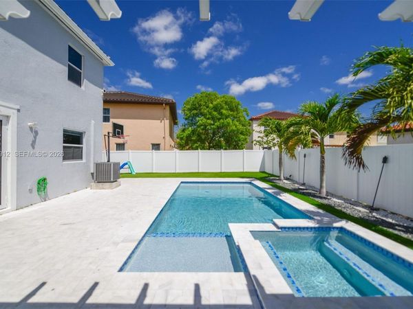9101 SW 169th Pl , Miami, FL 33196