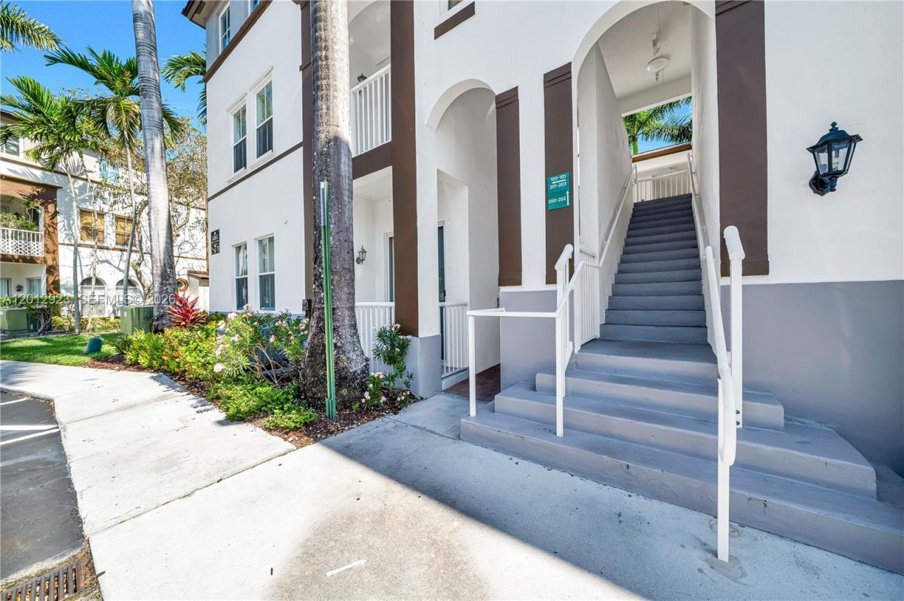 4361 SW 160th Ave , Unit 203, Miramar, FL 33027 Photo