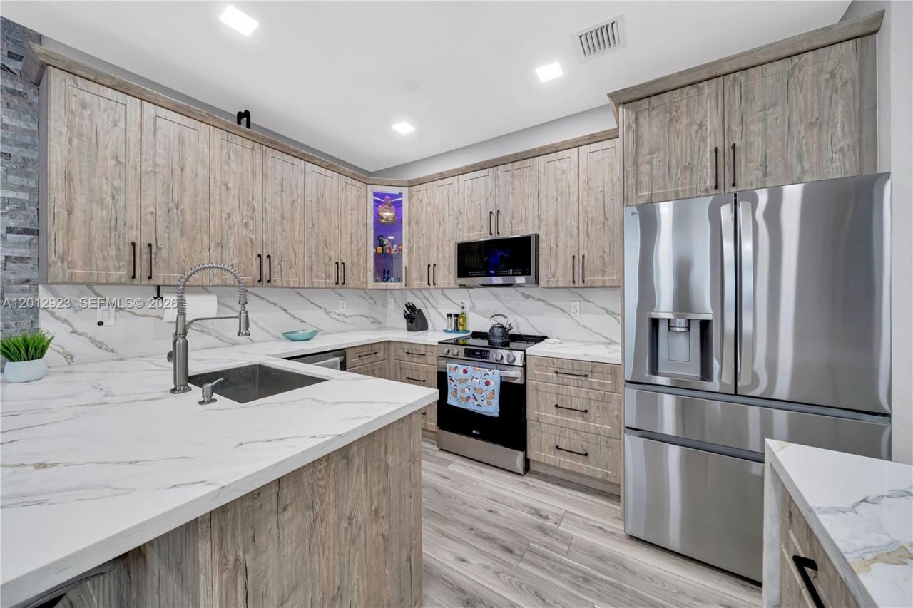 4361 SW 160th Ave , Unit 203, Miramar, FL 33027 Photo