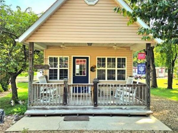 406 Arrowhead Trail , Hermann, MO 65041