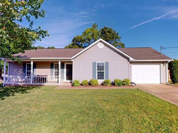 823 Wesley Drive , Dyersburg, TN 38024