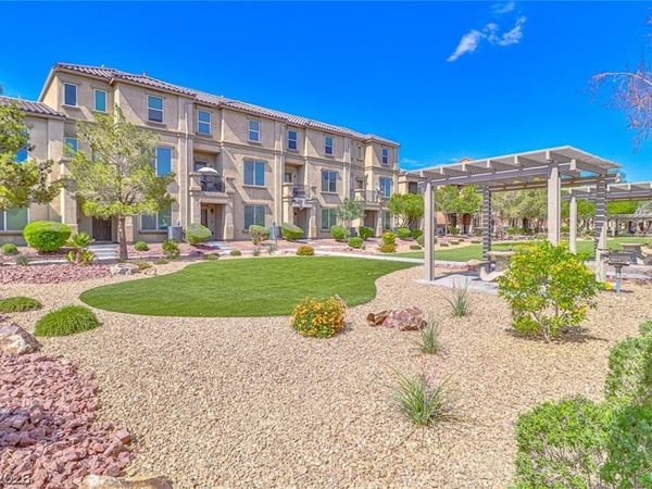 4437 Dover Straight Street , Unit 105, Las Vegas, NV 89115