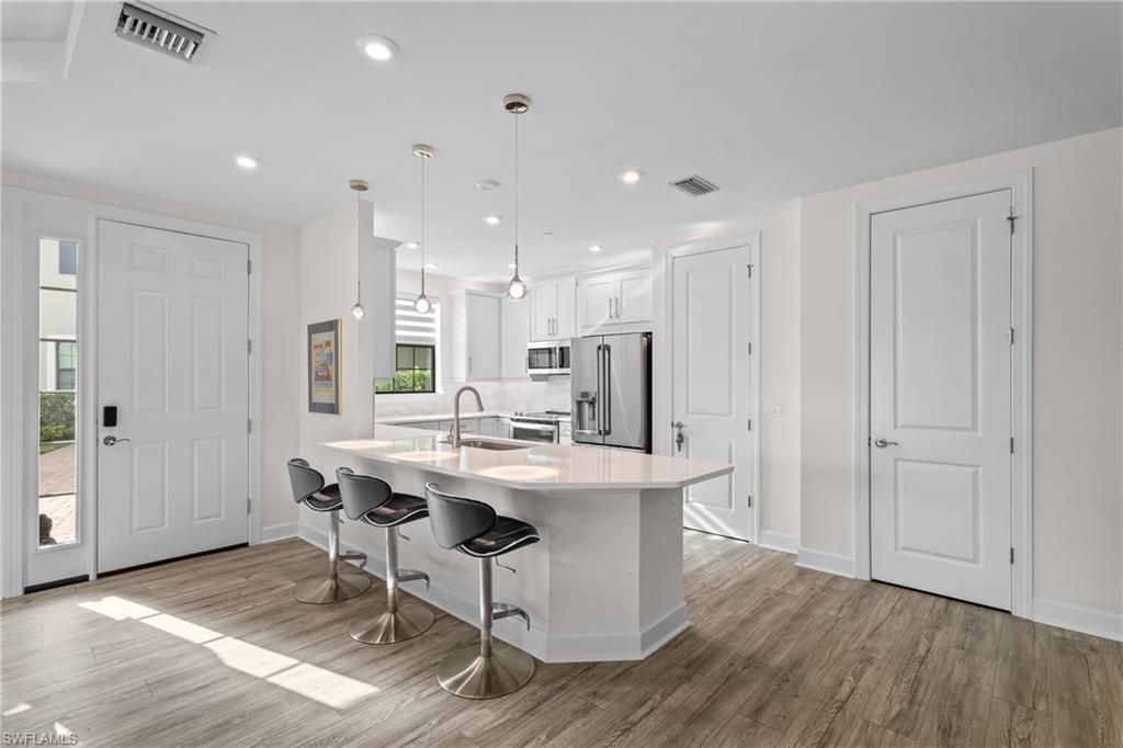 9637 Montelanico Loop, Unit 104, Naples, FL 34119 Photo