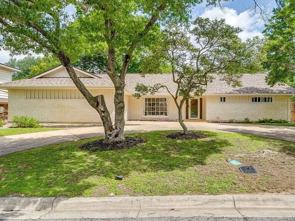 3520 Walton Avenue, Fort Worth, TX 76133
