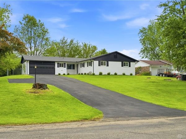2529 Marinette, Springfield, OH 45503