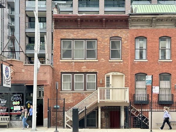 674 N Orleans Street , Unit 2, Chicago, IL 60654