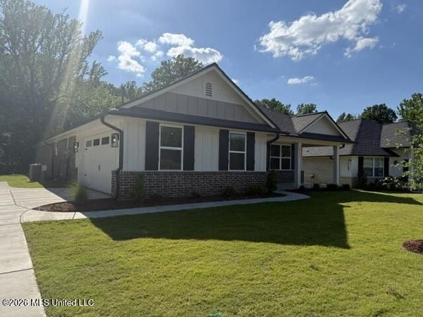 8823 Jackson Lane, Olive Branch, MS 38654