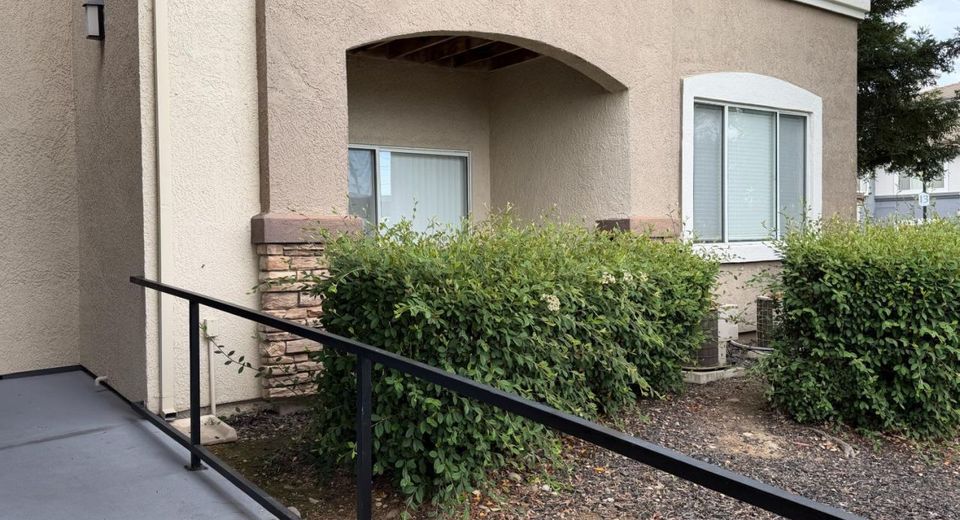 701 Gibson Dr #1212, Unit 1212, Roseville, CA 95678 Photo