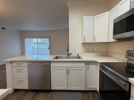 701 Gibson Dr #1212, Unit 1212, Roseville, CA 95678 Photo