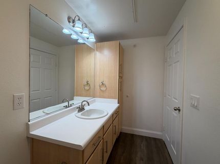 701 Gibson Dr #1212, Unit 1212, Roseville, CA 95678 Photo