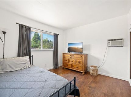 2100 Bowling Green Dr, Sacramento, CA 95825 Photo