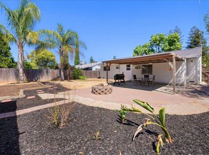 2100 Bowling Green Dr, Sacramento, CA 95825 Photo