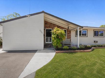 2100 Bowling Green Dr, Sacramento, CA 95825 Photo