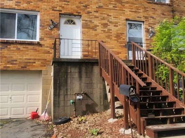 8168 Chaske St, Verona, PA 15147