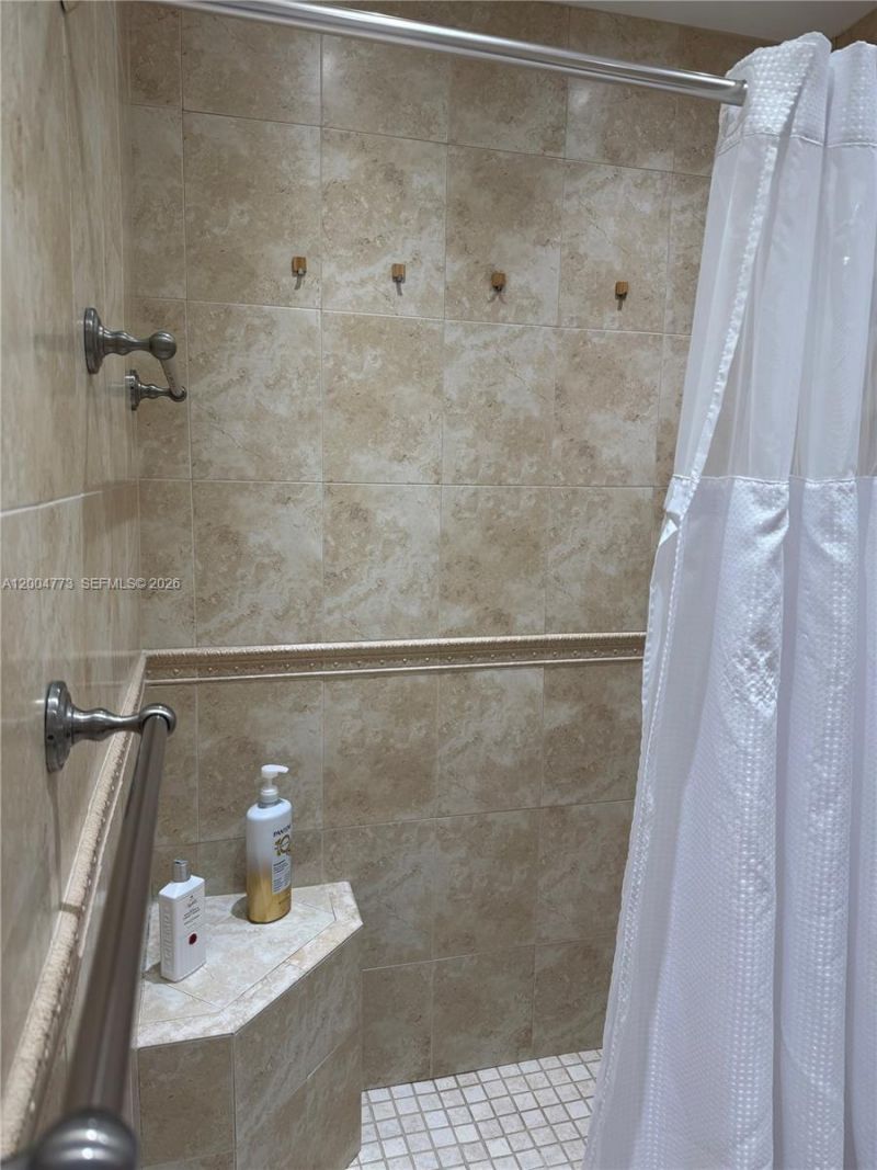 9320 W Flagler St , Unit 201D, Miami, FL 33174 Photo