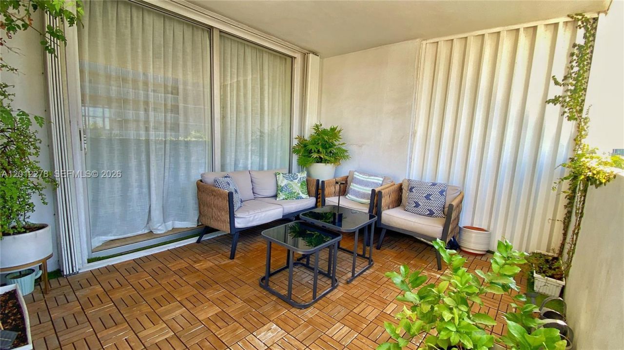 1331 Lincoln Rd, Unit 702, Miami Beach, FL 33139 Photo