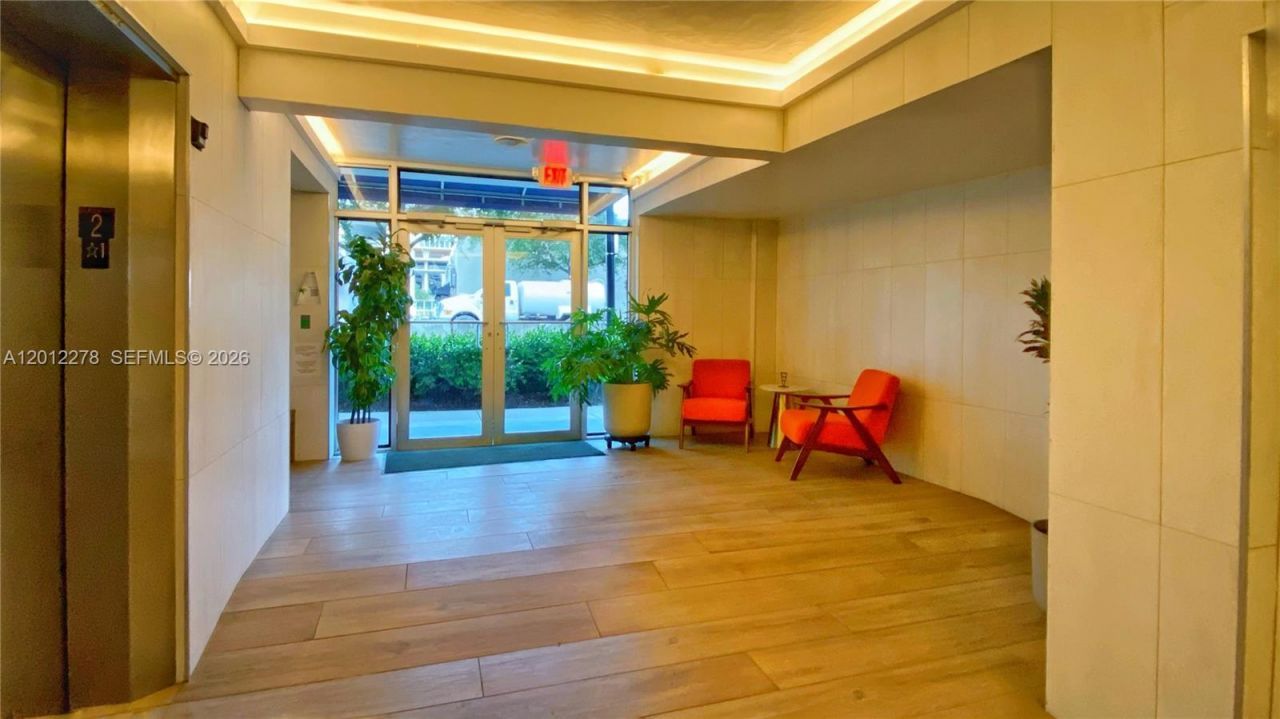 1331 Lincoln Rd, Unit 702, Miami Beach, FL 33139 Photo