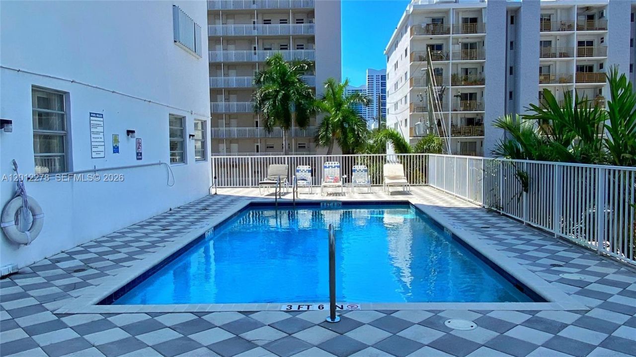 1331 Lincoln Rd, Unit 702, Miami Beach, FL 33139 Photo