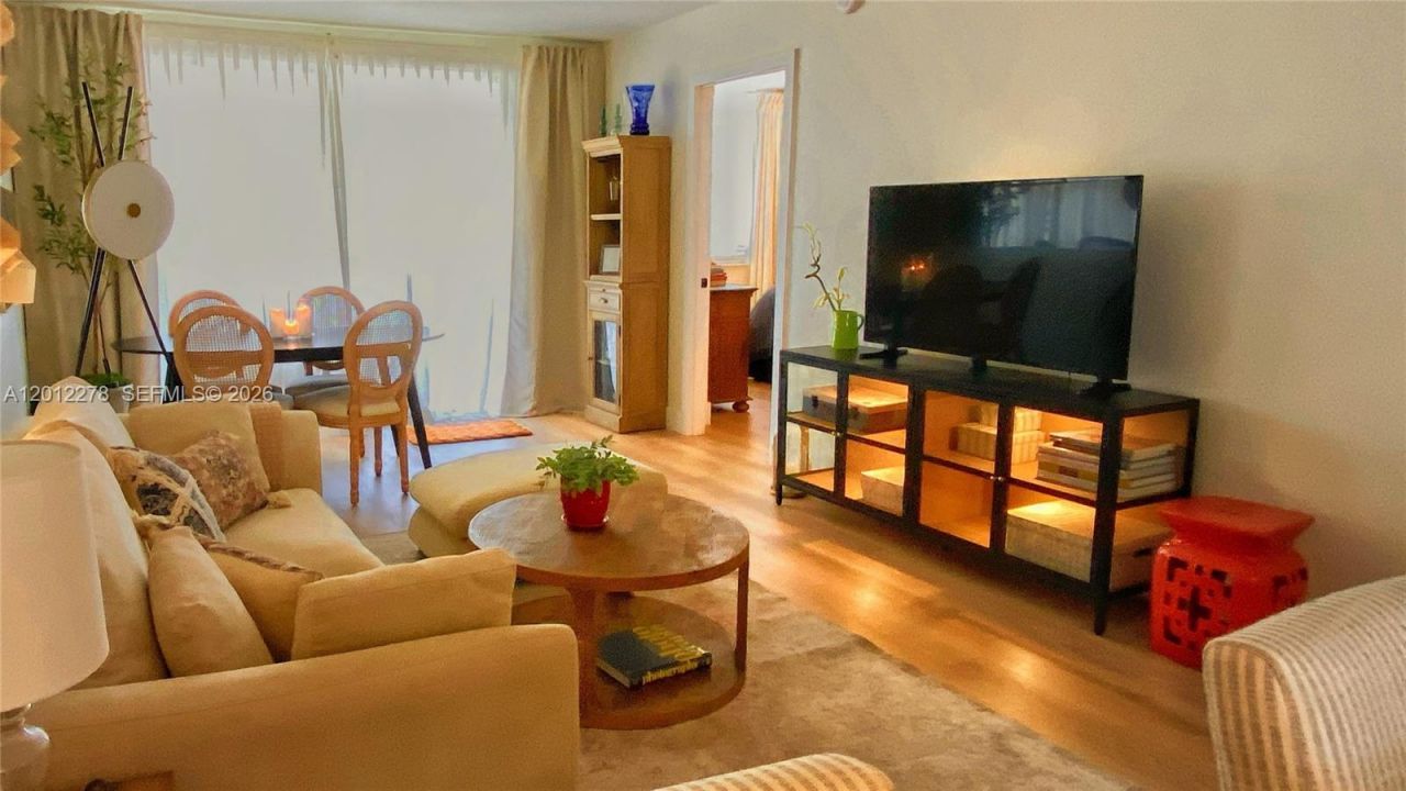 1331 Lincoln Rd, Unit 702, Miami Beach, FL 33139 Photo