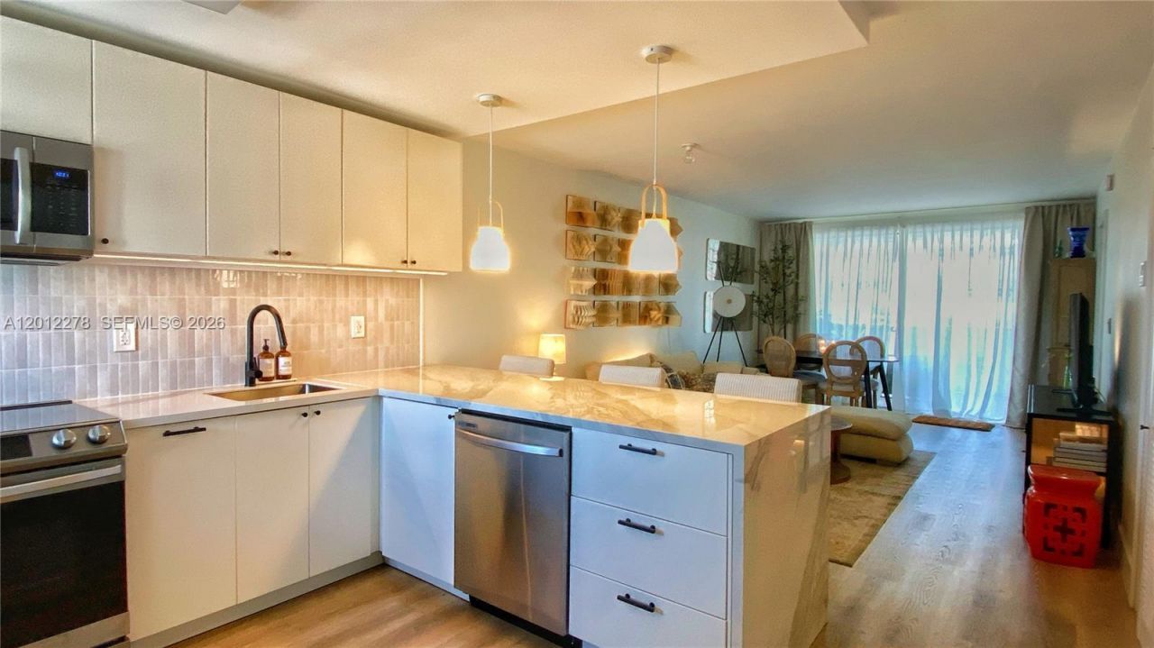 1331 Lincoln Rd, Unit 702, Miami Beach, FL 33139 Photo