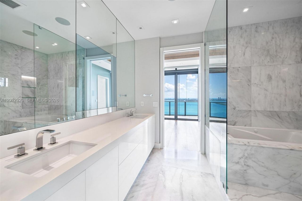 460 NE 28th St, Unit 4104, Miami, FL 33137 Photo