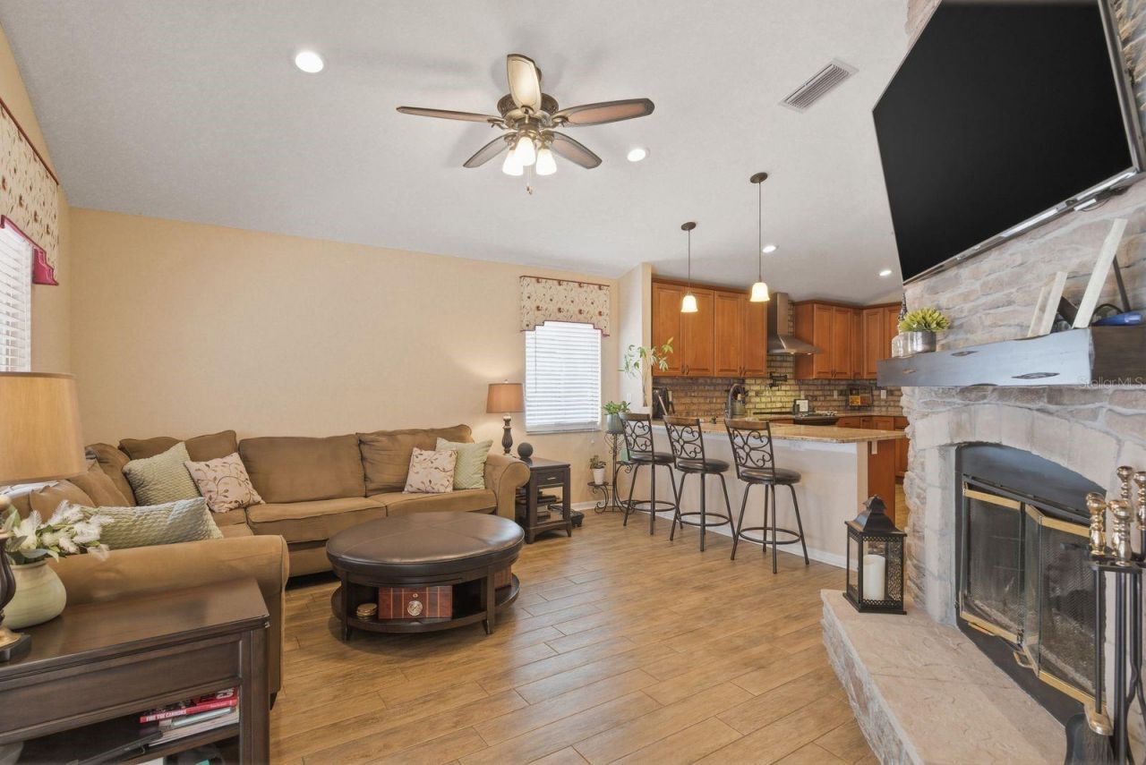 3228 Bentley Drive , Palm Harbor, FL 34684 Photo