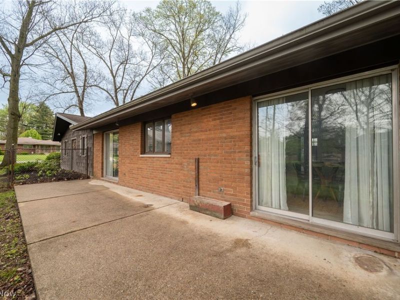 1019 Park Circle, Girard, OH 44420 Photo 10