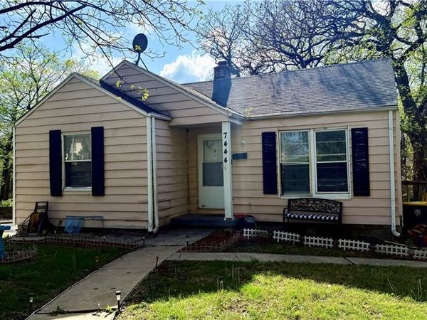 7444 Park Avenue, Kansas City, MO 64132
