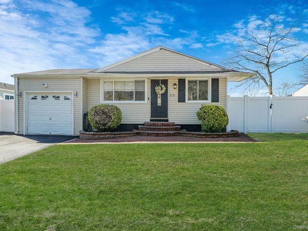 50 Lantern Street , Huntington, NY 11743