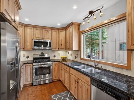 13096 Davos Drive, Truckee, CA 96161 Photo