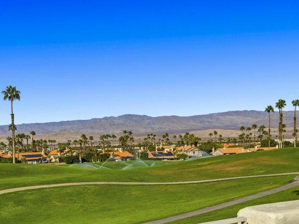 667 Vista Lago Circle N, Palm Desert, CA 92211