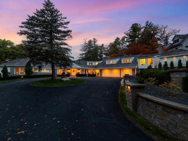 11228 Willowood Avenue, Eden Prairie, MN 55344