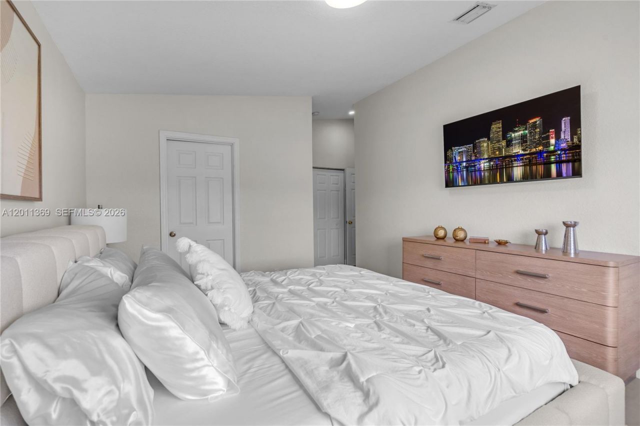 2001 SW 104th Ave , Miramar, FL 33025 Photo