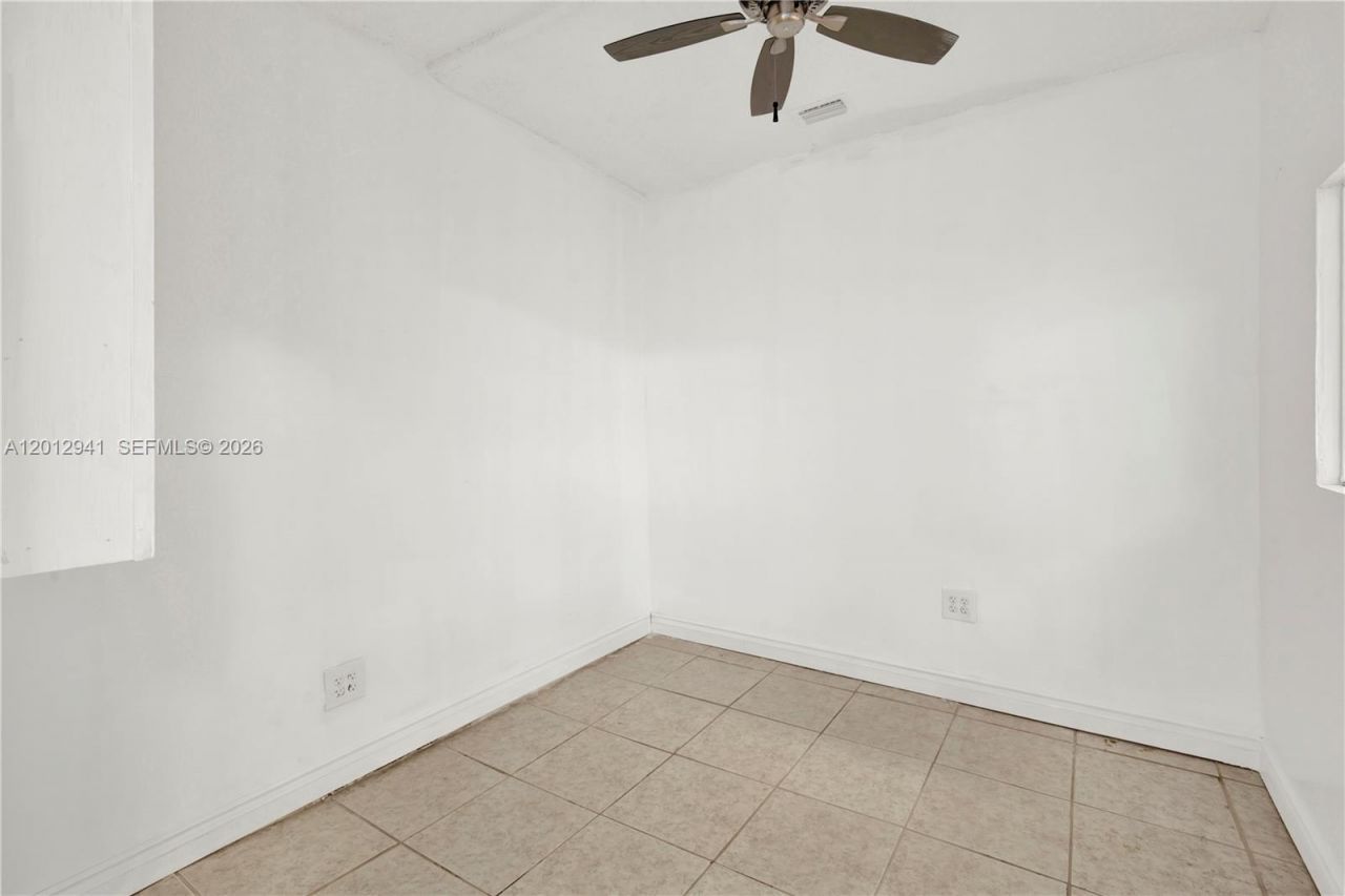 11500 SW 220th St, Miami, FL 33170 Photo