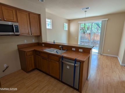 6682 Sportoletti Drive, Sparks, NV 89436 Photo