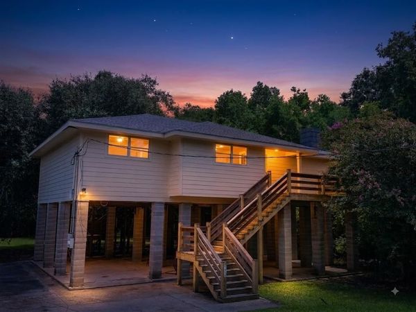 1901 EAGLE Street, St Bernard, LA 70085