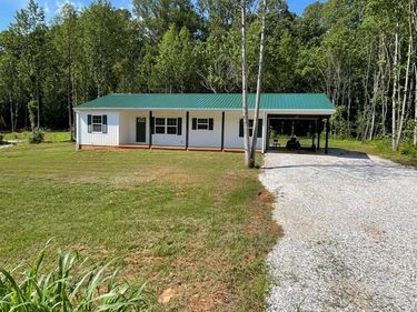 212 Cornfield Lane, Appomattox, VA 24522