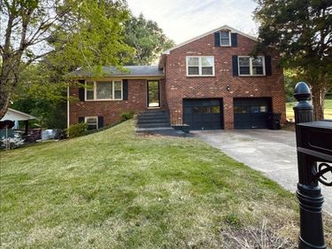 340 Barrett Street, Daleville, VA 24541