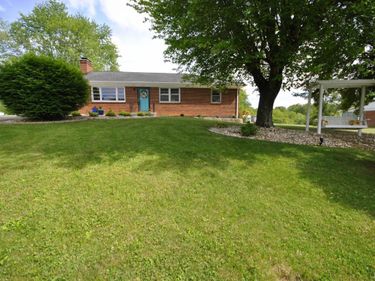 1130 Glenfield Drive, Lynchburg, VA 24502