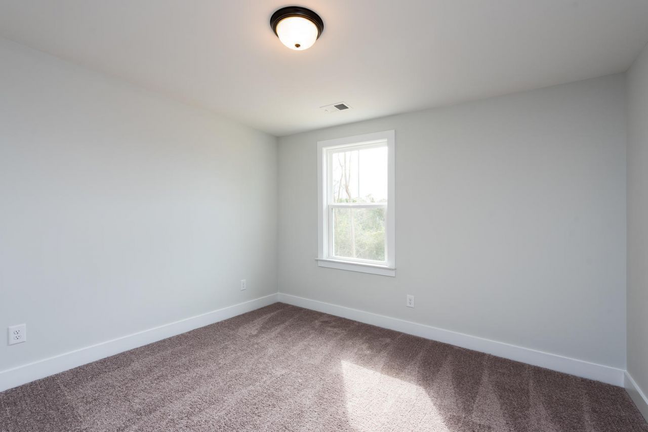831 Jordan Street Photo 19