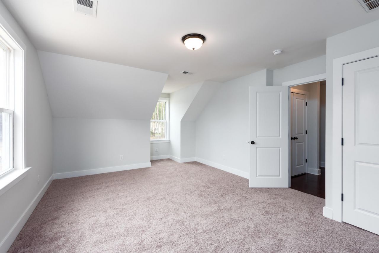 831 Jordan Street Photo 23