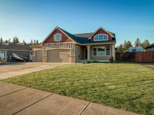 325 Parker Court Ct, Colbert, WA 99005
