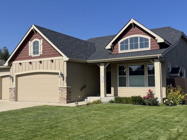 325 Parker Court Ct, Colbert, WA 99005