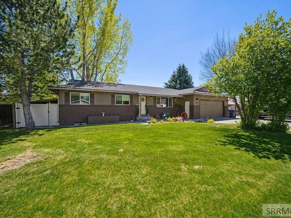 1632 Parkwood Street, IDAHO FALLS, ID 83401