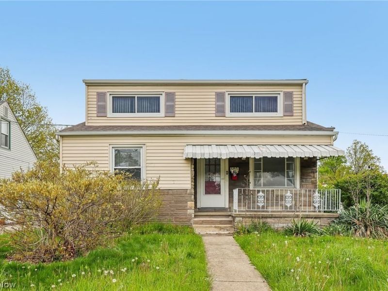 599 E 250th Street, Euclid, OH 44132 Photo 1