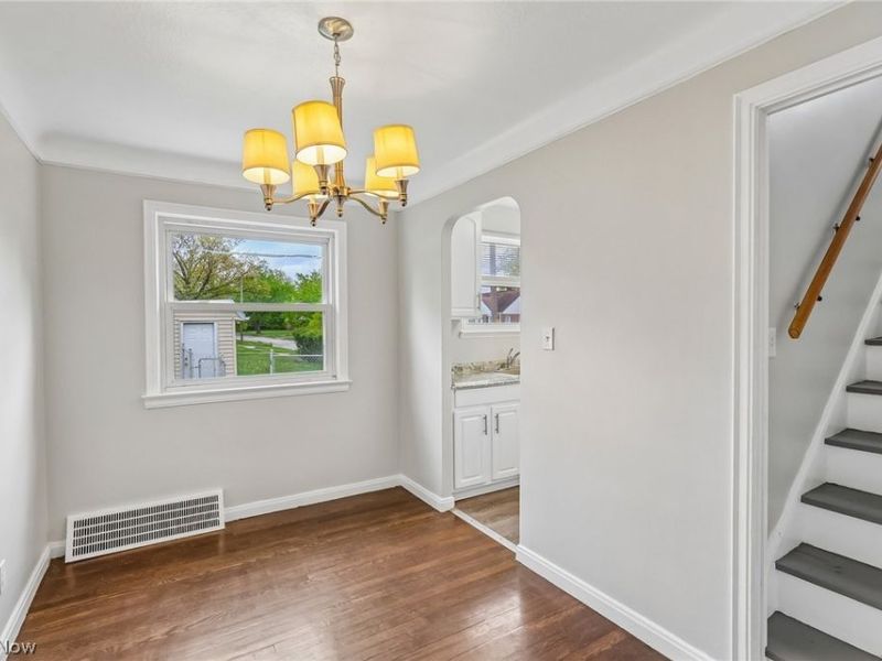 599 E 250th Street, Euclid, OH 44132 Photo 16