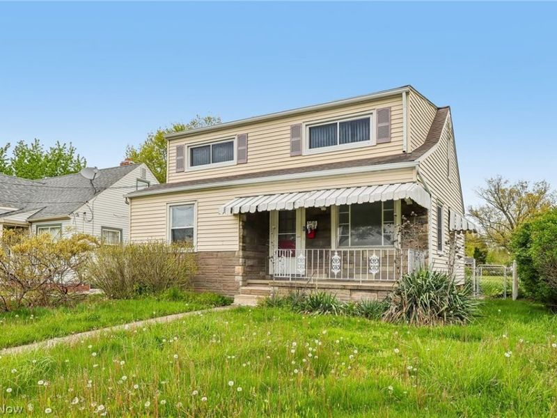 599 E 250th Street, Euclid, OH 44132 Photo 2