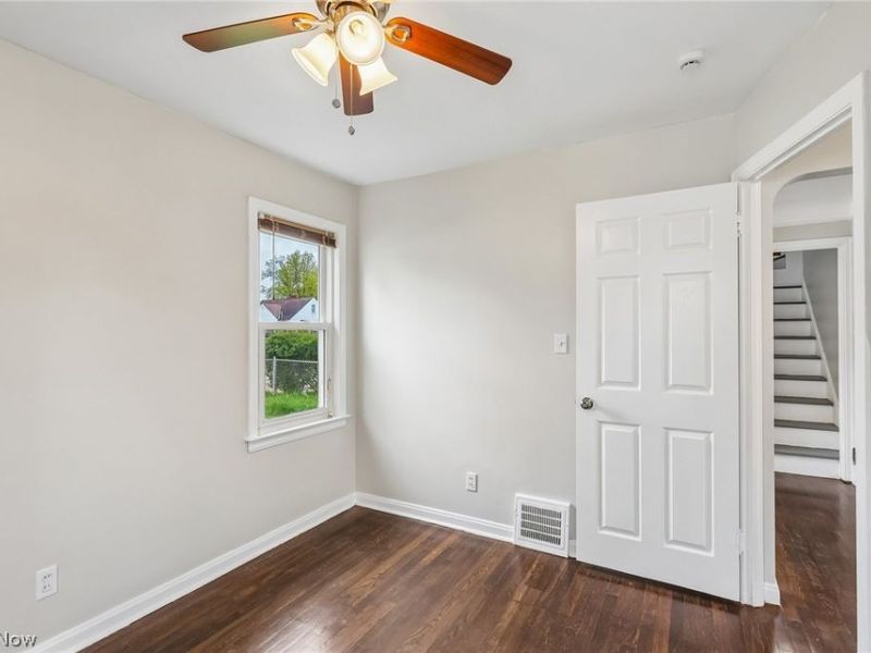 599 E 250th Street, Euclid, OH 44132 Photo 20