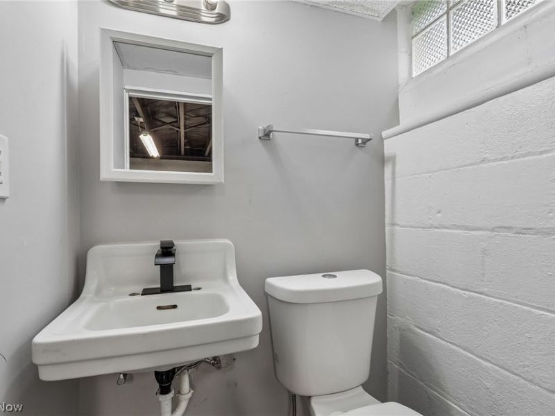 599 E 250th Street, Euclid, OH 44132 Photo 42