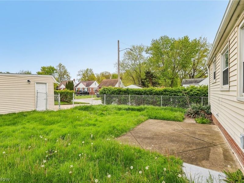599 E 250th Street, Euclid, OH 44132 Photo 48